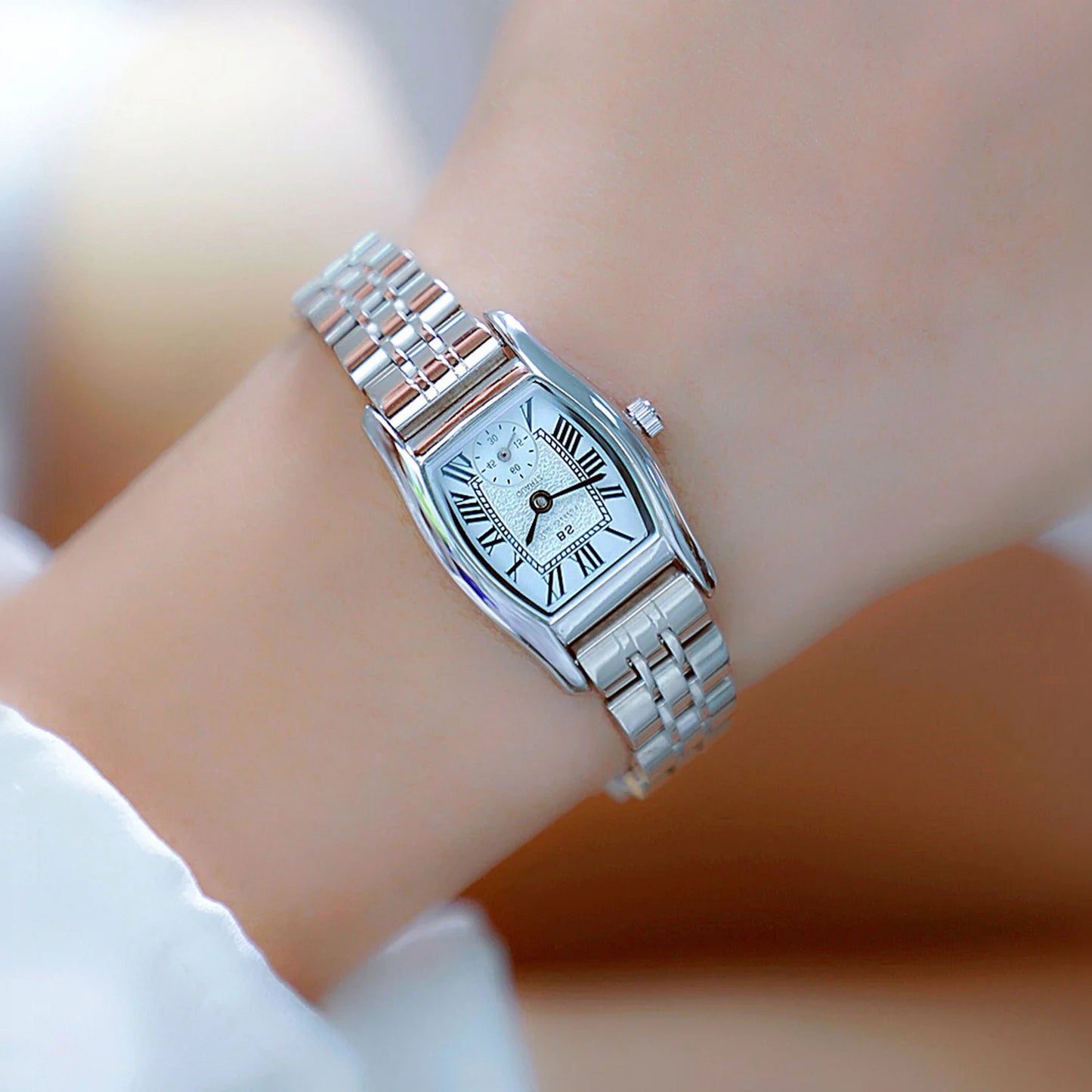 Women’s Vintage Rectangle Watch – Elegant Leather Strap, Golden Quartz 2025
