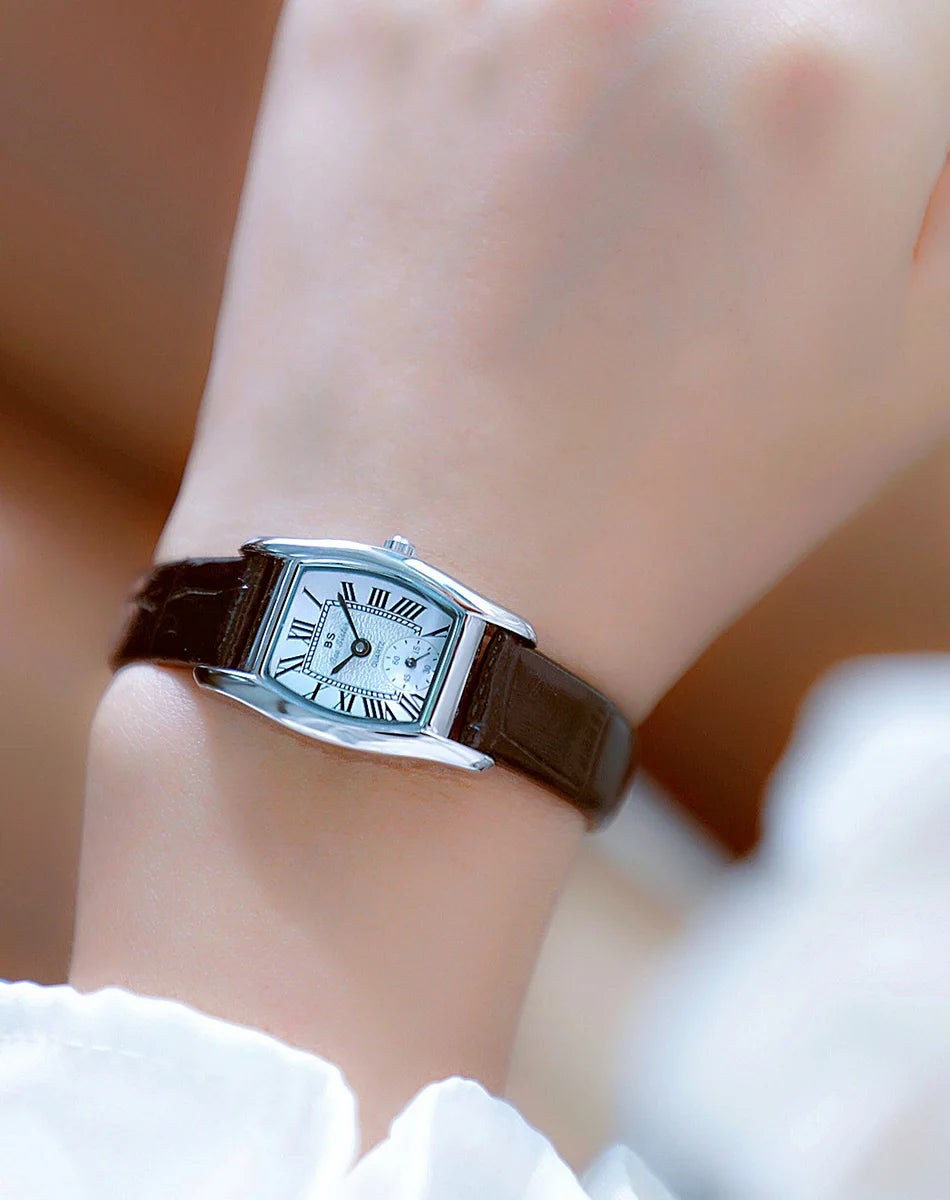 Women’s Vintage Rectangle Watch – Elegant Leather Strap, Golden Quartz 2025