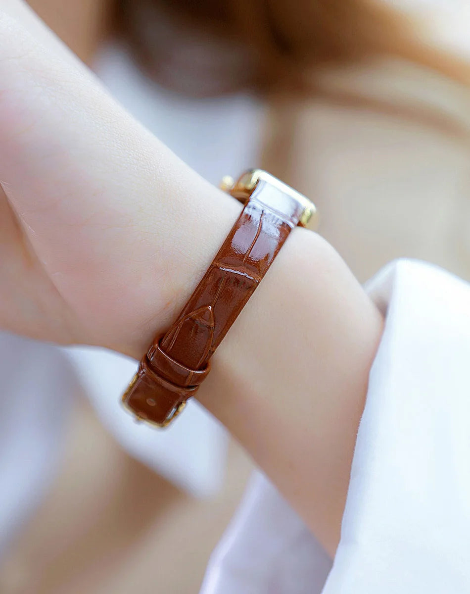 Women’s Vintage Rectangle Watch – Elegant Leather Strap, Golden Quartz 2025