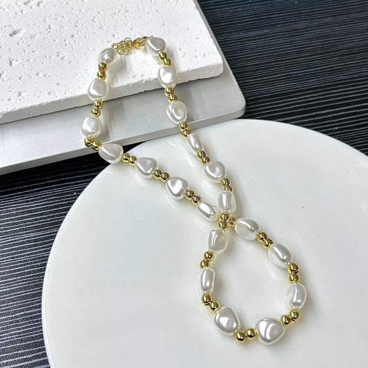 Women’s Pearl Choker Necklace – Stylish Clavicle Chain Pendant
